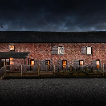 The Barn At Plas Ashpool Sleeps 8 Llandyrnog المظهر الخارجي الصورة
