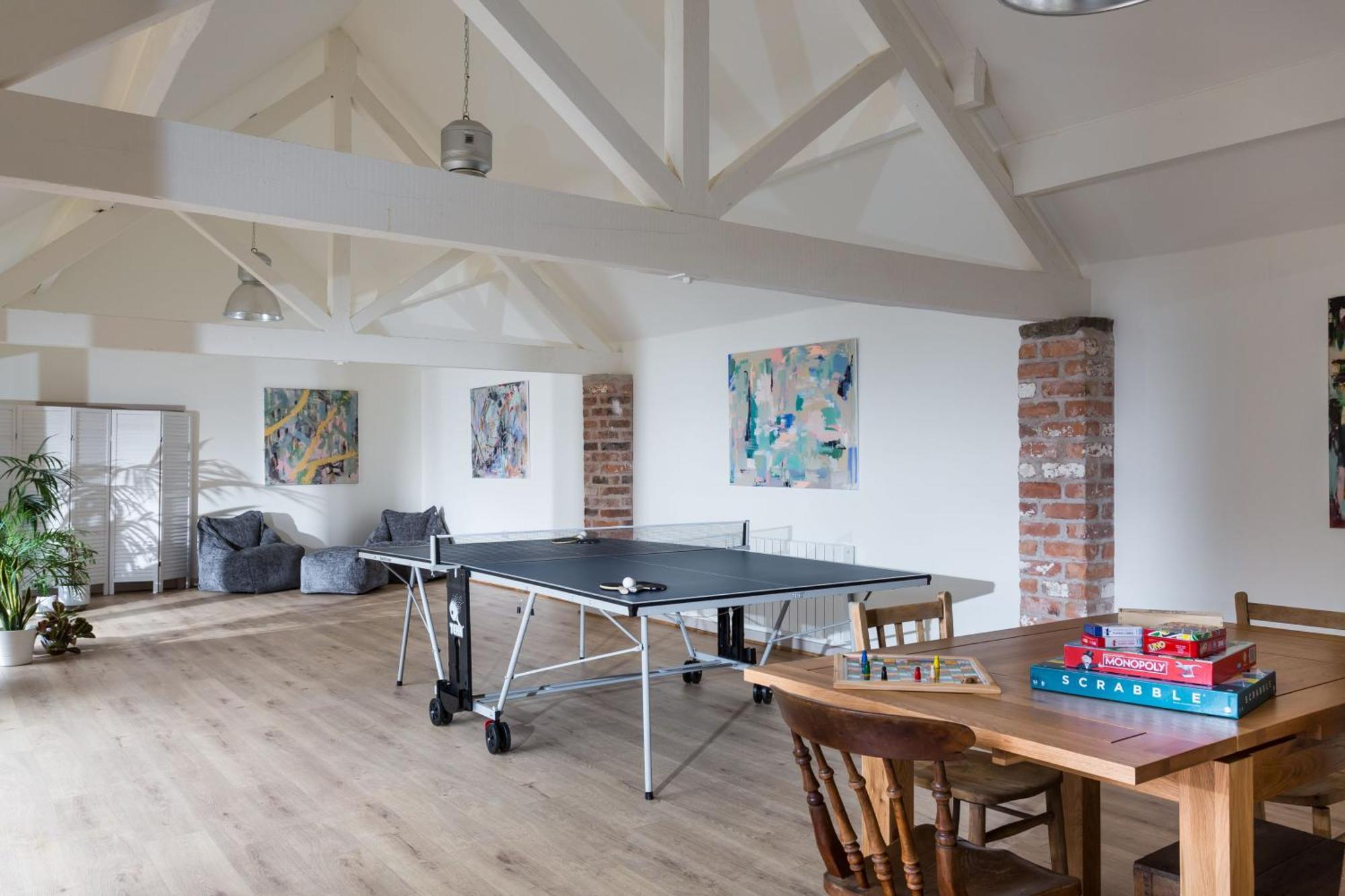 The Barn At Plas Ashpool Sleeps 8 Llandyrnog المظهر الخارجي الصورة