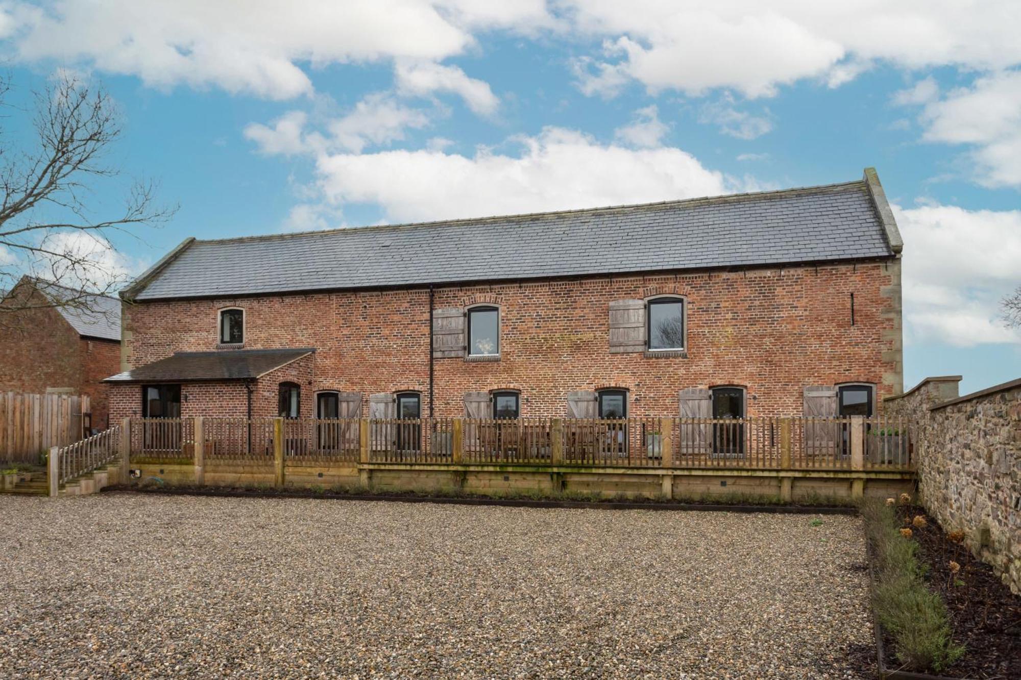 The Barn At Plas Ashpool Sleeps 8 Llandyrnog المظهر الخارجي الصورة